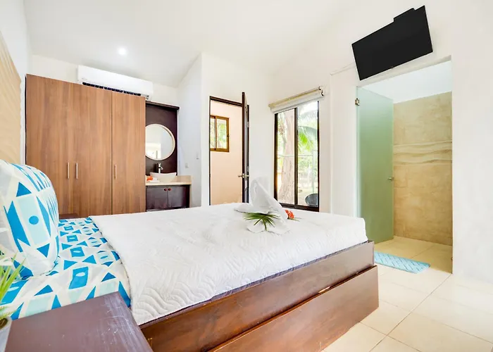3-unit Bundle: Club Voca Pool Access, Near Beach! Hébergement de vacances