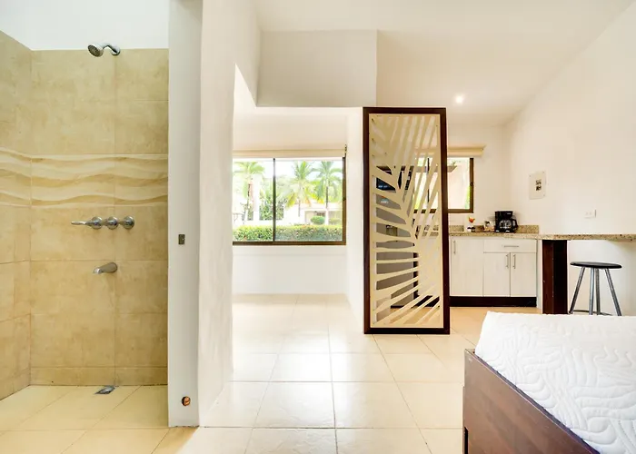 3-unit Bundle: Club Voca Pool Access, Near Beach! Hébergement de vacances *