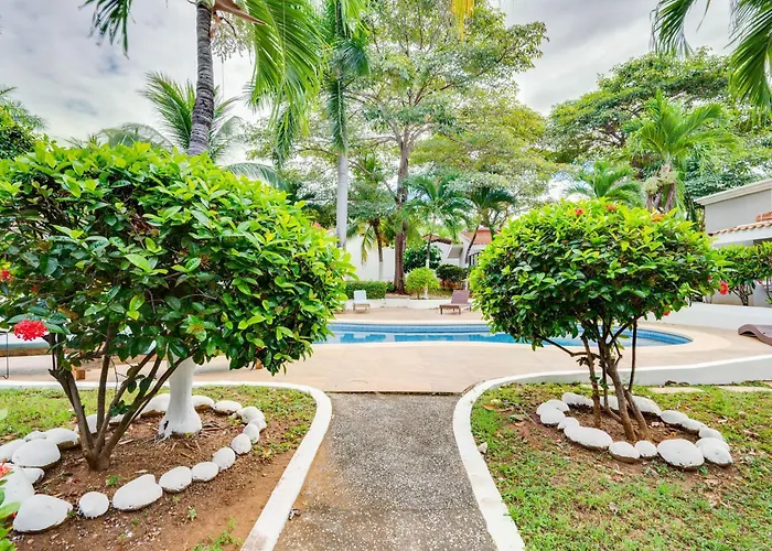 Hébergement de vacances 3-unit Bundle: Club Voca Pool Access, Near Beach! Coco