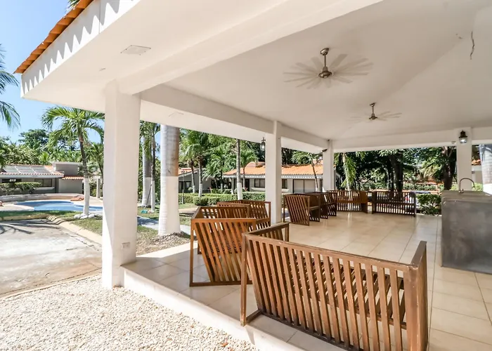 3-unit Bundle: Club Voca Pool Access, Near Beach! *